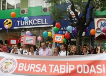 “EŞİT, NİTELİKLİ, ULAŞILABİLİR ÜCRETSİZ SAĞLIK HAKKI VE ÖZLÜK HAKLARIMIZ İÇİN GÖREV’DEYİZ!”