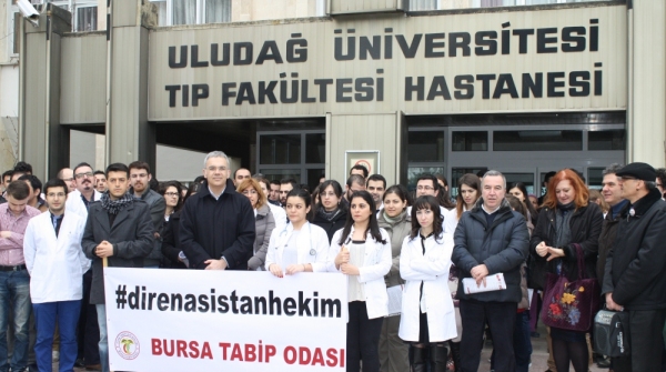 NİTELİKLİ SAĞLIK ORTAMI İÇİN NİTELİKLİ SAĞLIK EĞİTİMİ GEREKİR!