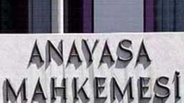 Anayasa Mahkemesi’ne Mektuplar