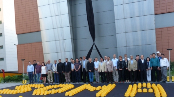 “1 Avuç Kömür İçin 1 Ömür Verenlere” saygı nöbeti ve basın açıklaması