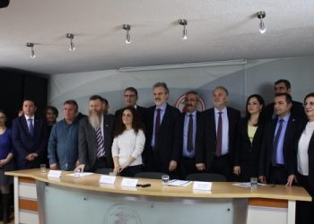 Sağlık çalışanlarının acil talepleri var!