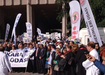 "Hekimliğime Dokunma" demek için Ankara’dayız