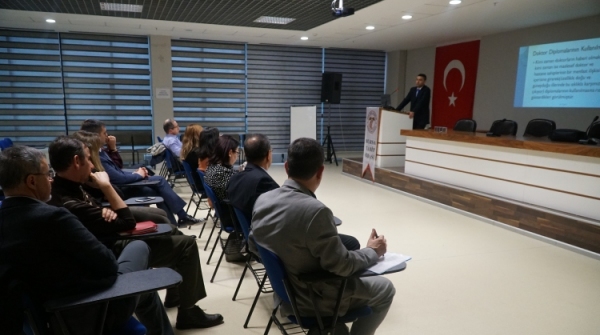 SGK ile Sağlık Hizmet Sunucuları arasındaki hukuki ilişki ve sağlık personelinin hukuki sorumlulukları bilgilendirme toplantısı