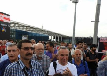 Filistin’de yapılan katliamı kınıyoruz