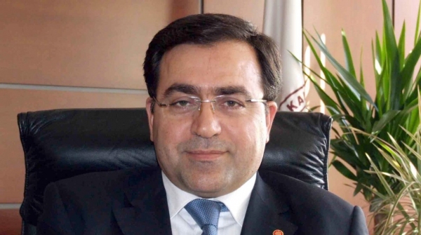 Dr. Özcan Akan’a geçmiş olsun diyoruz.