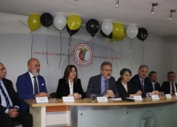 TTB’nin aşı konusunda hazırladığı yasa değişikliği önerisi TBMM’ye sunuldu