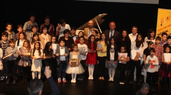 Hekim Çocukları Resitali