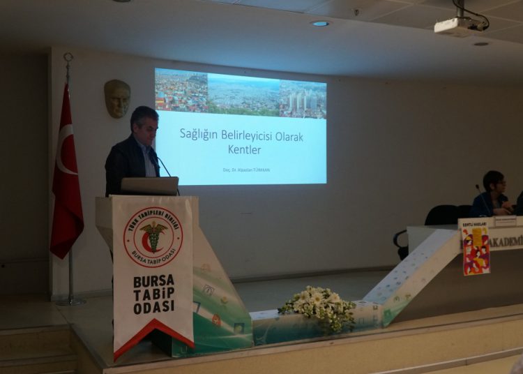 “Kentli Hakları” paneli yapıldı