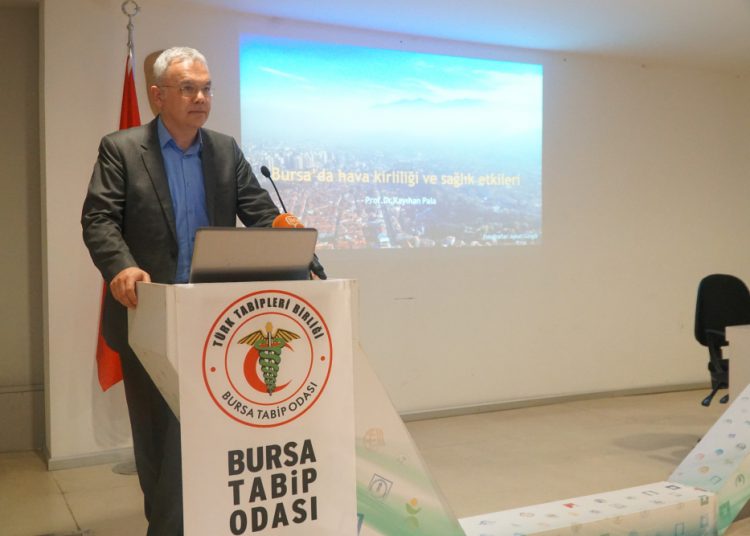“Bursa’da Hava Kirliliği: Nefes Almak İstiyoruz!” konulu panel yapıldı