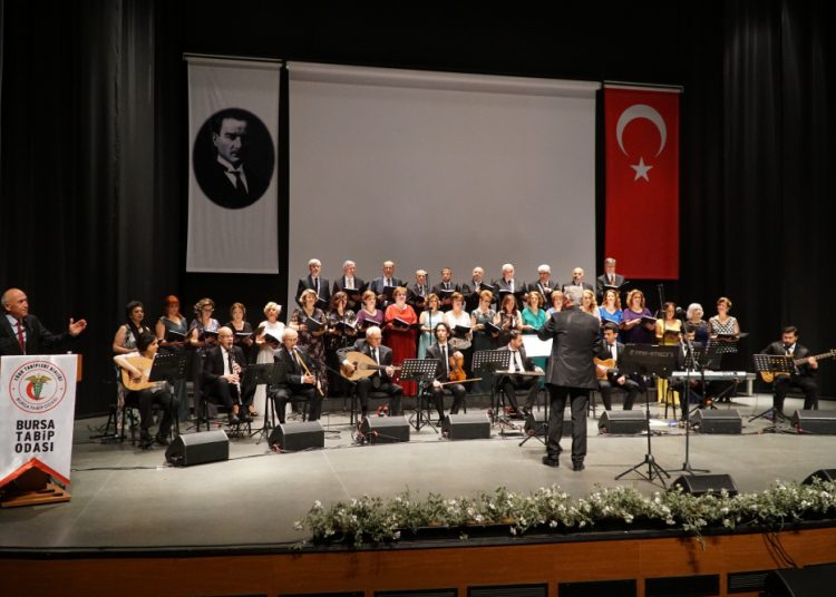 Türk Sanat Müziği Korosu konseri yapıldı.