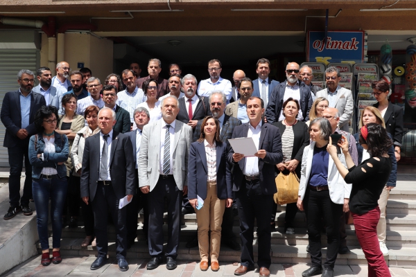 TTB Merkez Konseyi üyelerine hapis cezası verilen bir ülkede haktan, hukuktan ve adaletten söz edilemez!