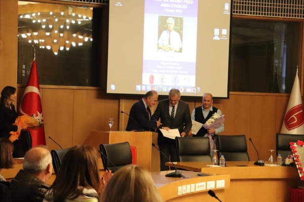 Prof. Dr. Kayıhan Pala ve Dr. Bülent Şık, Nusret Fişek Halk Sağlığı Hizmet Ödülü’ne layık görüldü