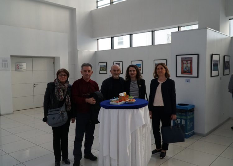 Sanatçı Hekimler Sergisi açıldı