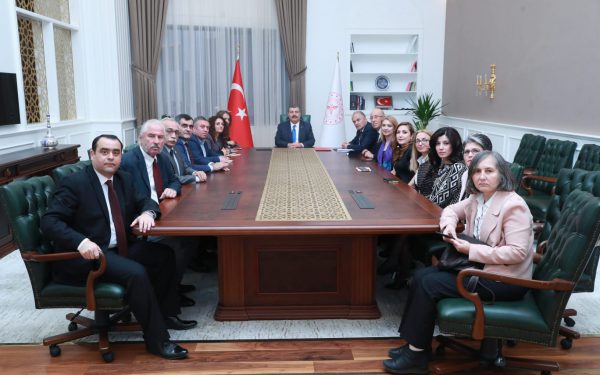Sağlık meslek örgütleri temsilcileri Sağlık Bakanı Fahrettin Koca ile görüştü
