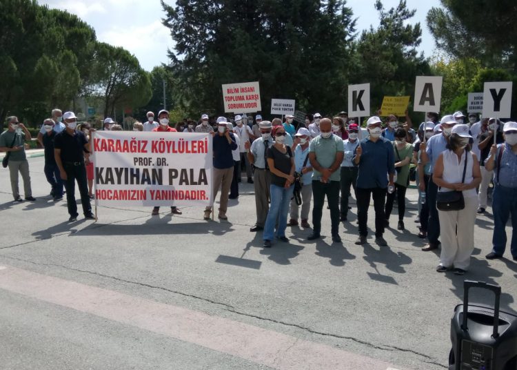 Prof.Dr.Kayıhan PALA Halk Sağlığının Kararlı Savunucusu Türk Tabipleri Birliği’nin Onurudur!