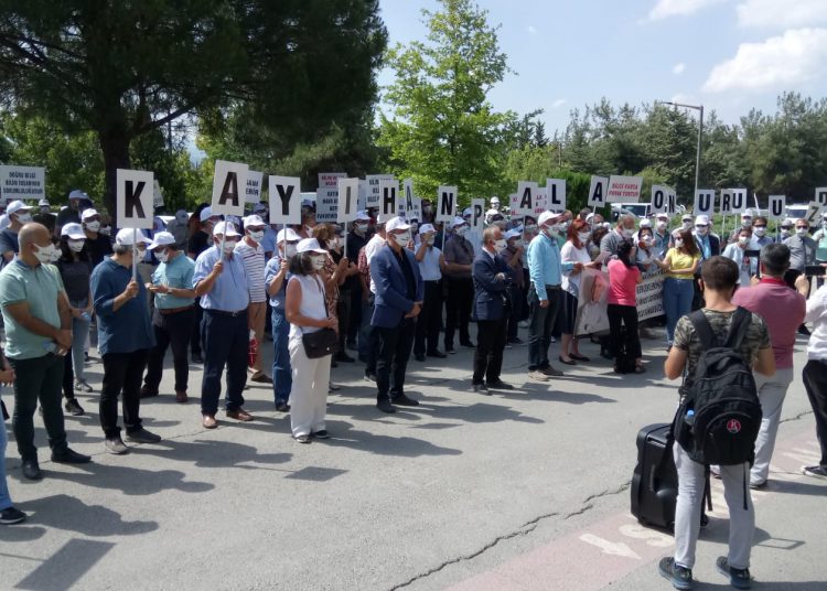 Prof.Dr.Kayıhan PALA Halk Sağlığının Kararlı Savunucusu Türk Tabipleri Birliği’nin Onurudur!