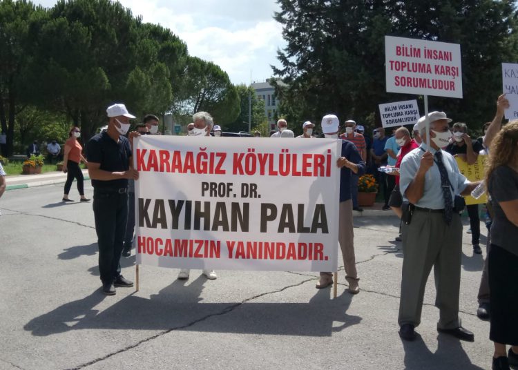 Prof.Dr.Kayıhan PALA Halk Sağlığının Kararlı Savunucusu Türk Tabipleri Birliği’nin Onurudur!
