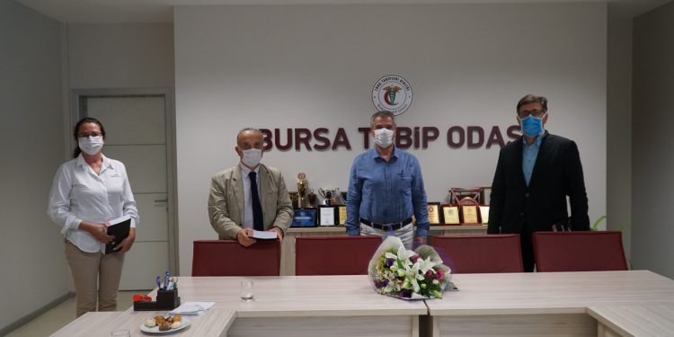 Bursa Uludağ Üniversitesi Tıp Fakültesi Dekanlığının kutlama ziyareti