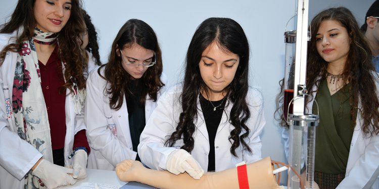 Tıp fakülteleri korunmalı