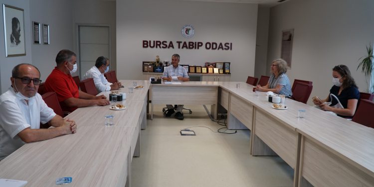 Kapanan hastaneler tekrar açılmalı