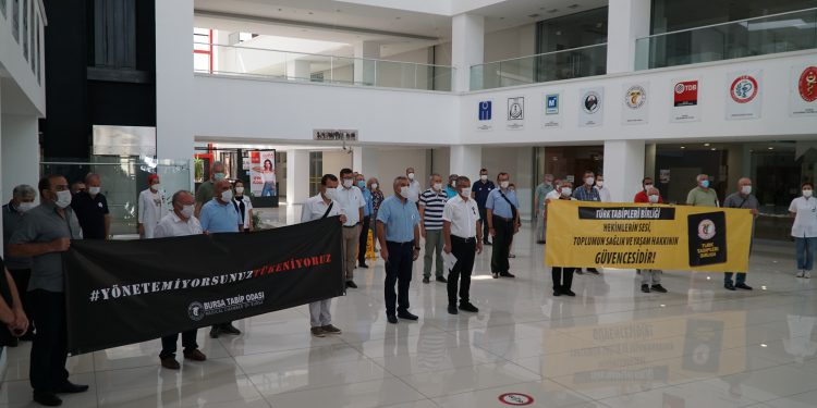 Salgınla mücadelenin yolu Tabip Odalarına saldırmak değildir