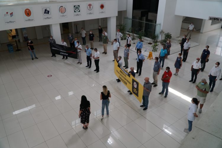 Salgınla mücadelenin yolu Tabip Odalarına saldırmak değildir