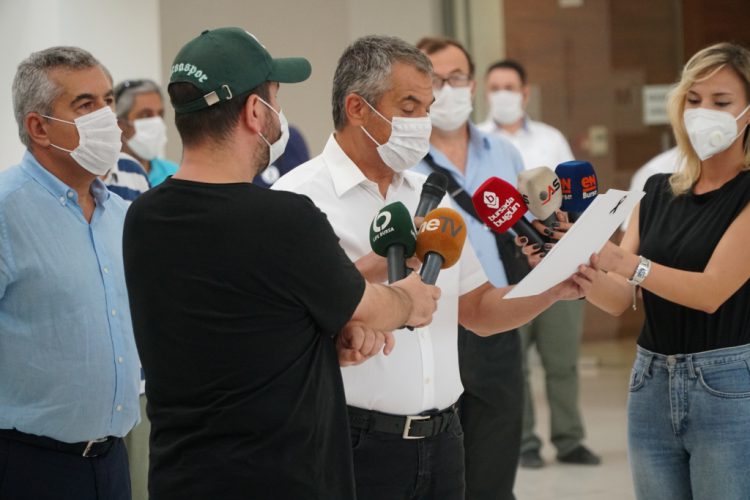 Salgınla mücadelenin yolu Tabip Odalarına saldırmak değildir