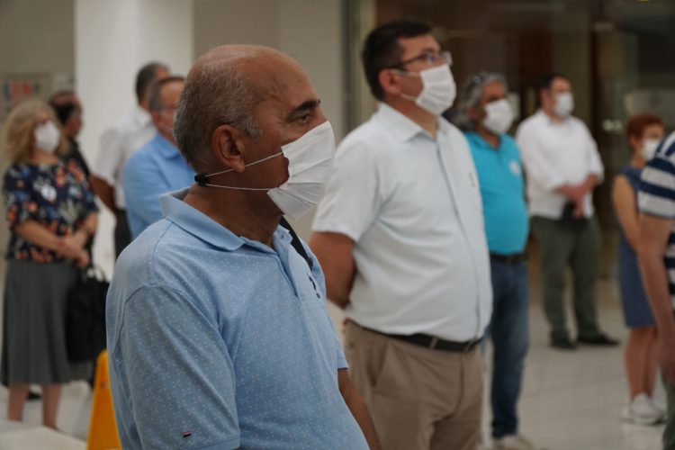 Salgınla mücadelenin yolu Tabip Odalarına saldırmak değildir