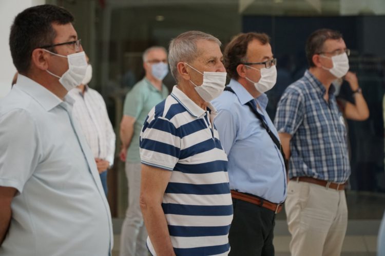 Salgınla mücadelenin yolu Tabip Odalarına saldırmak değildir