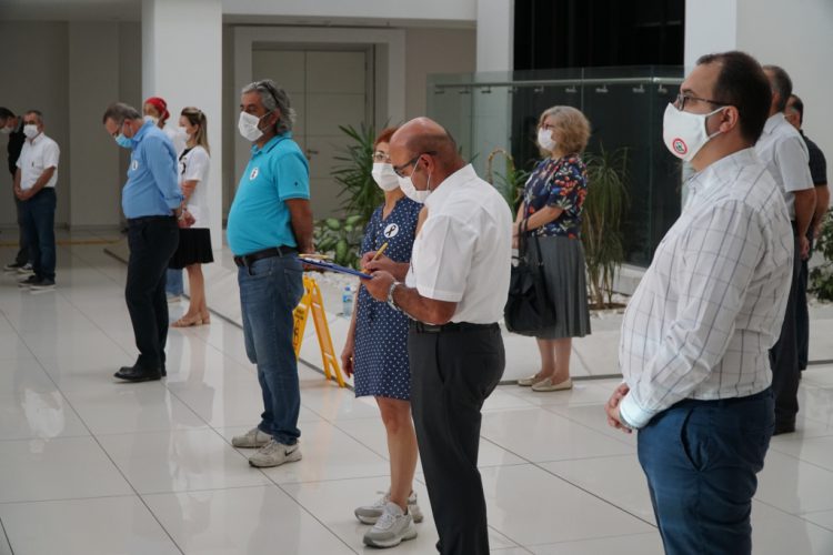 Salgınla mücadelenin yolu Tabip Odalarına saldırmak değildir