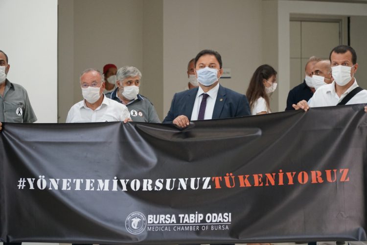 Salgınla mücadelenin yolu Tabip Odalarına saldırmak değildir