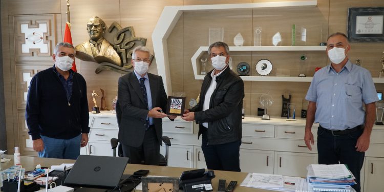 Nilüfer Belediyesi’ne teşekkür ziyareti