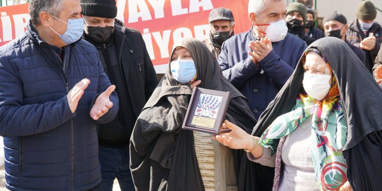 Bursa Tabip Odası Çevre Ödülü Kirazlıyayla köylülerine verildi