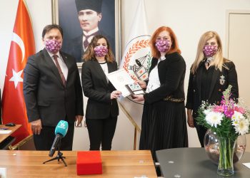 Güçlü Kadın Başarı Ödülü Dr. Elitez’e verildi