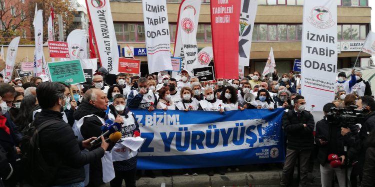 Bursa Tabip Odası ‘Beyaz Forum’a katıldı
