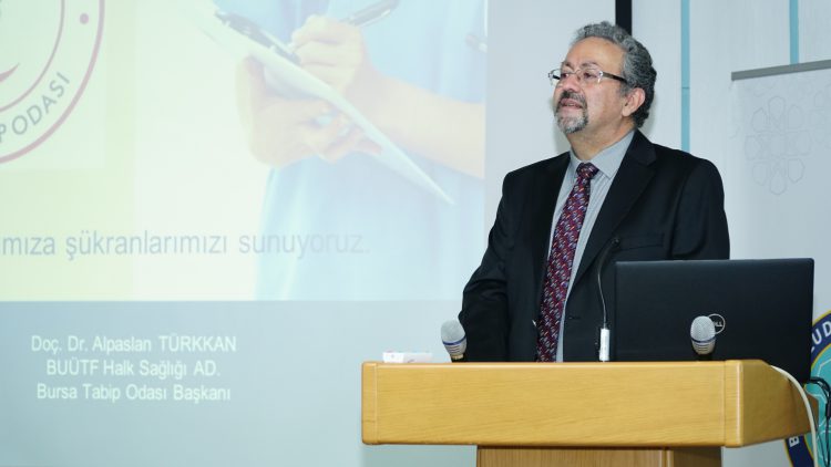 Sürekli Tıp Eğitimi Yayınlarımıza Destek Verenlere Teşekkür Plaketi