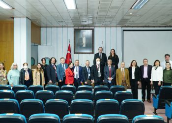Sürekli Tıp Eğitimi Yayınlarımıza Destek Verenlere Teşekkür Plaketi
