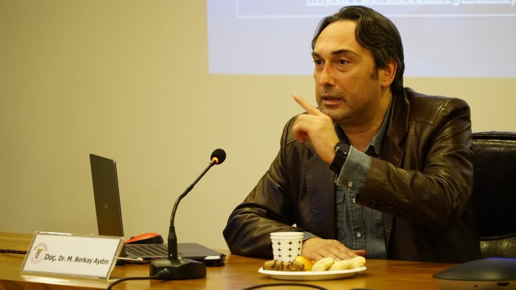 Doç. Dr. Aydın, hekim ve toplum ilişkisini değerlendirdi