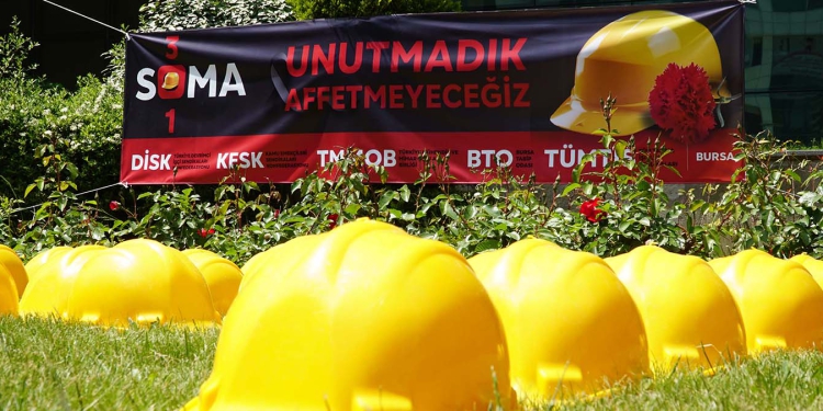 Soma Maden Faciasında Kaybettiğimiz 301 Madenciyi Unutmadık!