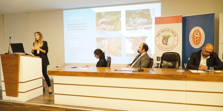 Maymun Çiçeği Hakkında Merak Edilenler Bu Etkinlikte Konuşuldu