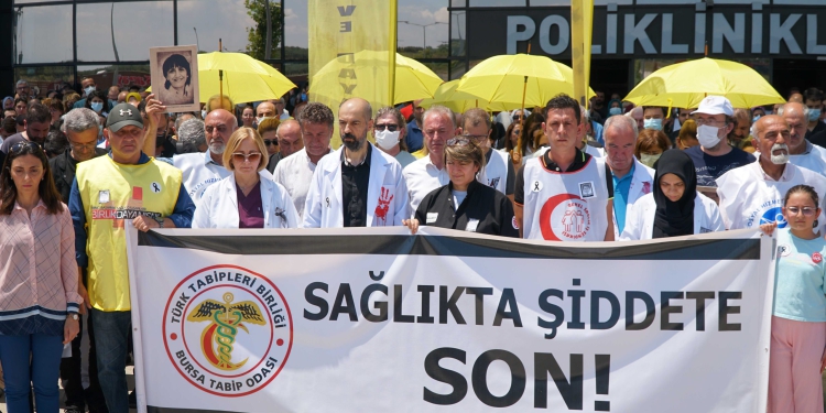 HAKLARIMIZ İÇİN HAYATLARIMIZ İÇİN HEP BİRLİKTE HAYKIRDIK!