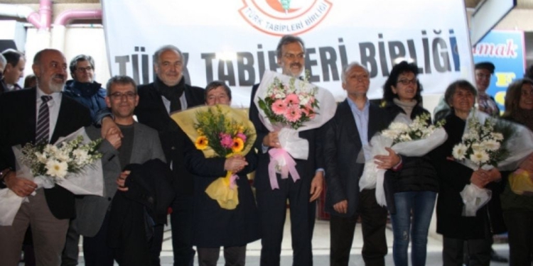 TTB Kazandı, “Savaş Bir Halk Sağlığı Sorunudur” Diyen Önceki Dönem Merkez Konseyi Üyeleri Beraat Etti