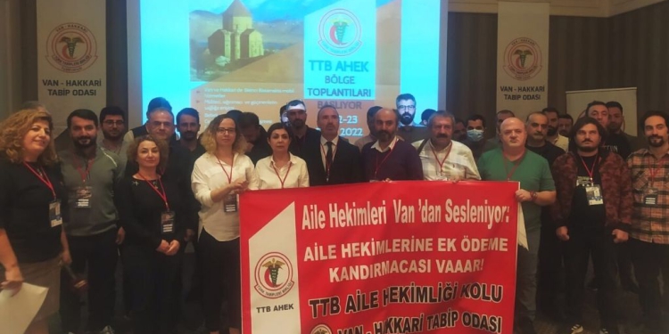 Aile Hekimlerine Ek Ödeme Kandırmacası Var!