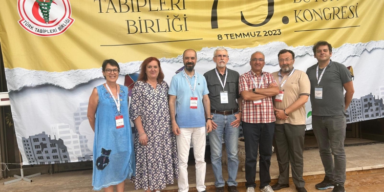 TTB 75. Büyük Kongresi Yapıldı: “Hekim Emeğinin Değersizleşmesini ve Toplumun Yoksulluğa Mecbur Bırakılmasını Kabul Etmiyoruz!”