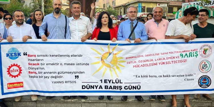 Bursa’da 1 Eylül Dünya Barış Günü Yürüyüşü