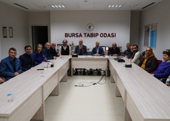KESK’ten Bursa Tabip Odası’na Dayanışma Ziyareti