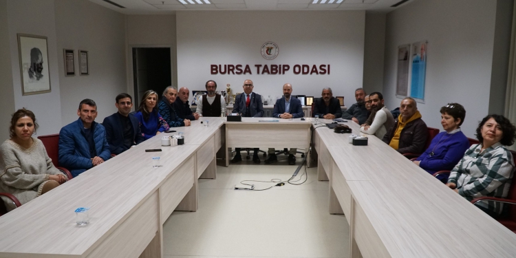 KESK’ten Bursa Tabip Odası’na Dayanışma Ziyareti