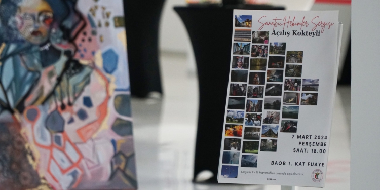 Sanatçı Hekimler Sergisi Açıldı