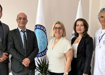 Yönetim Kurulumuz BUÜ Tıp Fakültesi Dekanı’nı Ziyaret Etti