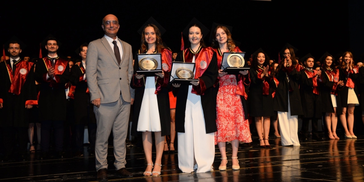 BUÜ Tıp Fakültesi’nin Mezuniyet Törenine Katıldık